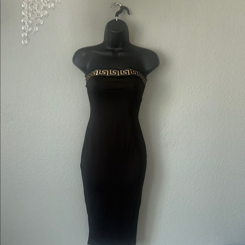 Elegant Black Strapless Dress
